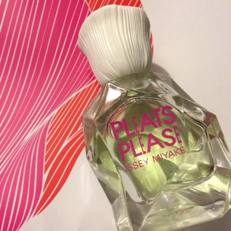 pleats please,l'eau,issey miyake